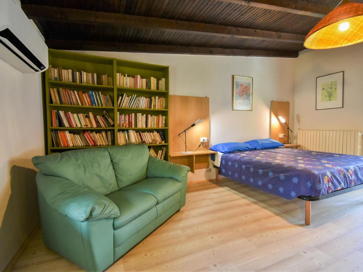 Holiday Home La Casa Del Nonno By Interhome Морбеньо Экстерьер фото